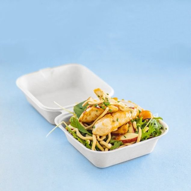SWEET CHILLI CHICKEN & CRISPY NOODLES - CHERRY TOMATOES, SPRING ONION, MIXED LETTUCE, HONEY LIME DRESSING