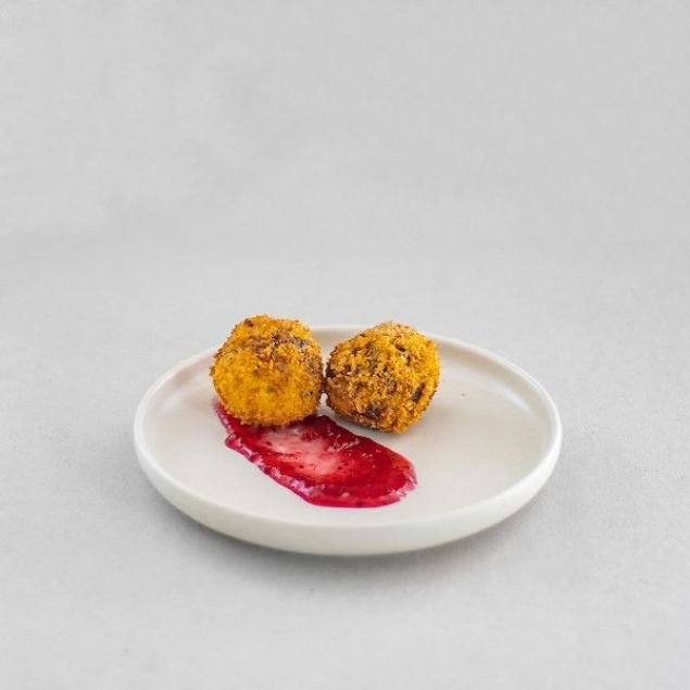 DUCK AND FENNEL ARANCINI WITH PLUM SAUCE